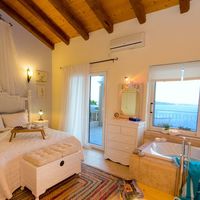 Villa in Greece, Ionian Islands, 175 sq.m.