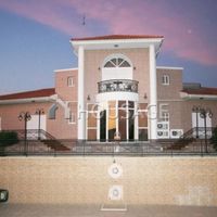 Villa in Republic of Cyprus, Lemesou, 650 sq.m.