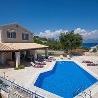 Villa in Greece, Ionian Islands, 240 sq.m.