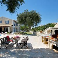 Villa in Greece, Ionian Islands, 240 sq.m.