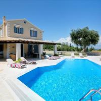 Villa in Greece, Ionian Islands, 240 sq.m.