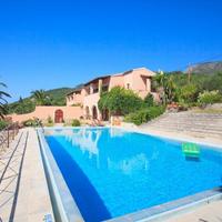 Villa in Greece, Ionian Islands, 270 sq.m.