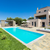 Villa in Greece, Crete, Chania, 320 sq.m.