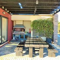 Villa in Greece, Central Macedonia, Center, 470 sq.m.