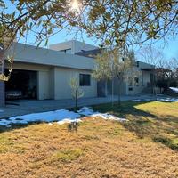 Villa in Greece, Central Macedonia, Center, 470 sq.m.