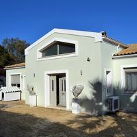 Villa in Greece, Ionian Islands, 340 sq.m.