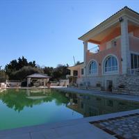 Villa in Greece, Ionian Islands, 600 sq.m.