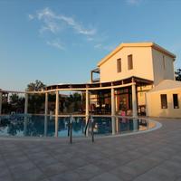 Villa in Greece, Ionian Islands, 343 sq.m.