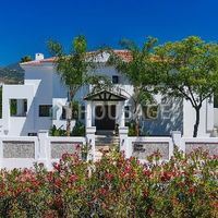 Villa in Spain, Andalucia, 446 sq.m.