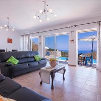 Villa in Greece, Ionian Islands, 240 sq.m.