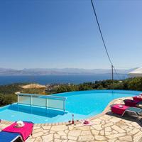 Villa in Greece, Ionian Islands, 240 sq.m.
