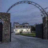 Villa in Greece, Ionian Islands, 900 sq.m.