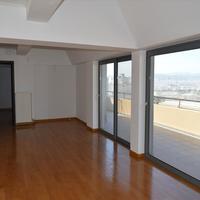 Таунхаус в Греции, Аттика, Афины, 180 кв.м.