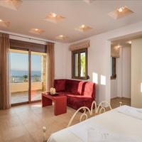 Villa in Greece, Crete, Chania, 540 sq.m.