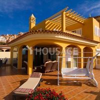 Вилла в Испании, Канарские Острова, Санта-Крус-де-Тенерифе, 640 кв.м.