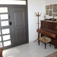 Villa in Greece, Central Macedonia, Center, 390 sq.m.