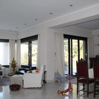 Villa in Greece, Central Macedonia, Center, 390 sq.m.