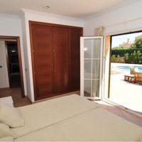 Villa in Spain, Balearic Islands, Palma, 375 sq.m.