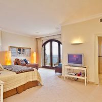 Villa in Spain, Balearic Islands, Palma, 666 sq.m.