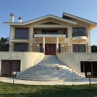 Villa in Greece, Central Macedonia, Center, 1100 sq.m.