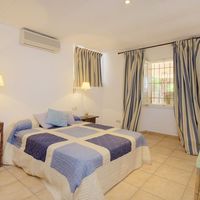 Villa in Spain, Canary Islands, Santa Cruz de la Palma, 612 sq.m.