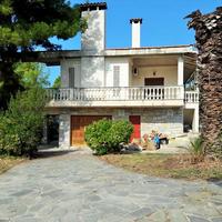 Villa in Greece, Central Macedonia, Center, 300 sq.m.