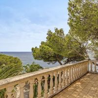 Villa in Spain, Balearic Islands, Palma, 350 sq.m.