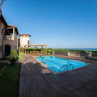 Villa in Republic of Cyprus, Lima, 743 sq.m.