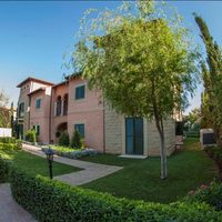 Villa in Republic of Cyprus, Lima, 743 sq.m.