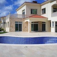 Villa in Republic of Cyprus, Eparchia Pafou, Paphos, 300 sq.m.