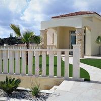 Villa in Republic of Cyprus, Eparchia Pafou, Paphos, 300 sq.m.
