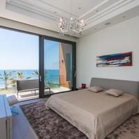 Villa in Republic of Cyprus, Lima, 550 sq.m.