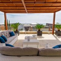 Villa in Republic of Cyprus, Lima, 520 sq.m.