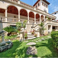 Villa in Spain, Canary Islands, Santa Cruz de la Palma, 743 sq.m.