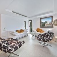 Flat in Spain, Balearic Islands, Palma, 441 sq.m.