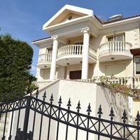 Villa in Republic of Cyprus, Lima, 470 sq.m.