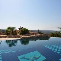 Villa in Republic of Cyprus, Eparchia Pafou, Paphos, 500 sq.m.