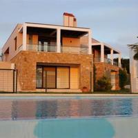 Villa in Greece, Central Macedonia, Center, 900 sq.m.
