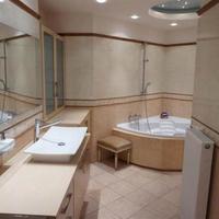 Villa in Greece, Central Macedonia, Center, 900 sq.m.