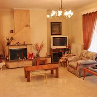 Business center in Greece, Central Macedonia, Center, 525 sq.m.