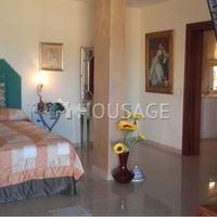 Villa in Spain, Canary Islands, Santa Cruz de Tenerife, 270 sq.m.