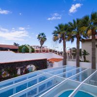 Villa in Spain, Canary Islands, Santa Cruz de Tenerife, 1440 sq.m.