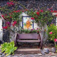 Villa in Spain, Canary Islands, Santa Cruz de Tenerife, 1440 sq.m.