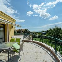 Villa in Greece, Central Macedonia, Center, 1168 sq.m.