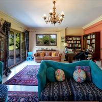 Villa in Greece, Central Macedonia, Center, 1168 sq.m.