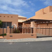 Villa in Spain, Canary Islands, Santa Cruz de Tenerife, 425 sq.m.