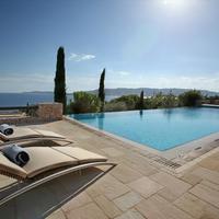Villa in Greece, Peloponnese, 1100 sq.m.