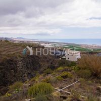 Villa in Spain, Canary Islands, Santa Cruz de Tenerife