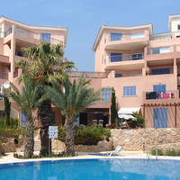 Flat in Republic of Cyprus, Eparchia Pafou, Paphos, 99 sq.m.