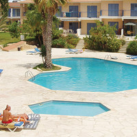 Flat in Republic of Cyprus, Eparchia Pafou, Paphos, 92 sq.m.